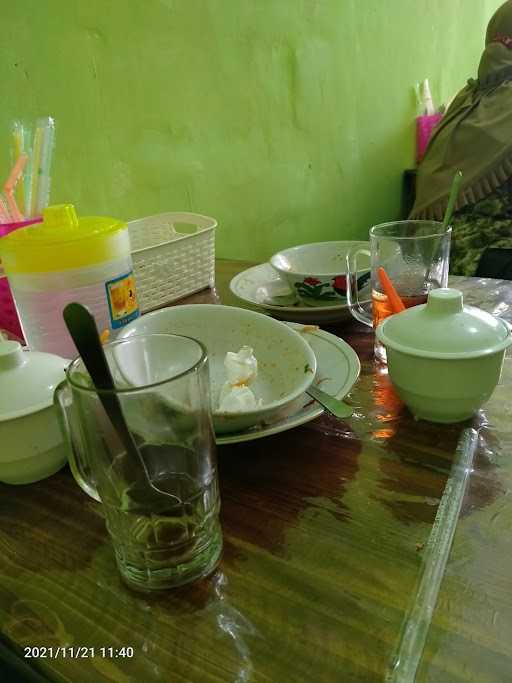 Sop Dan Soto Betawi Dapur Wardiah Kebalen 3