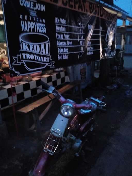 Kedai Trotoart 7