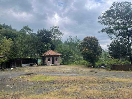 Saung Dan Pemancingan Pring Siwuni 4