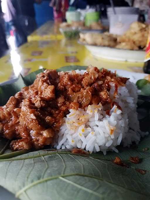 Warung Ponggol Hj. Mariyah Ulfa 10