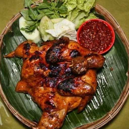 Rumah Makan Ayam Bakar Nusantara 1