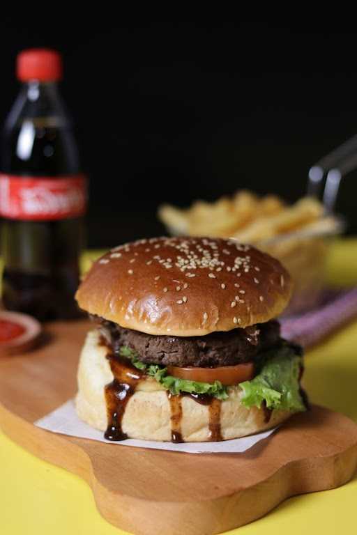 Good Daddy Burger Bandung 4