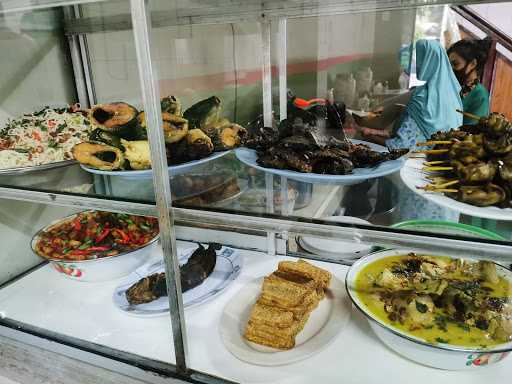 Tulung Agung Restaurant 6