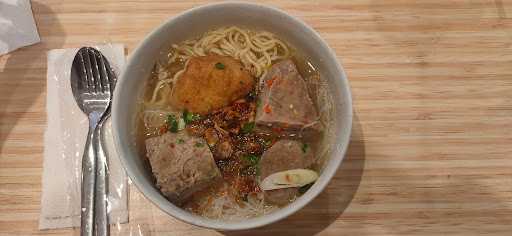 Babaku, Bakmi Bakso Ku 9