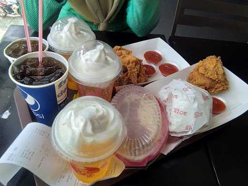 KFC - Sudirman Balikpapan 9