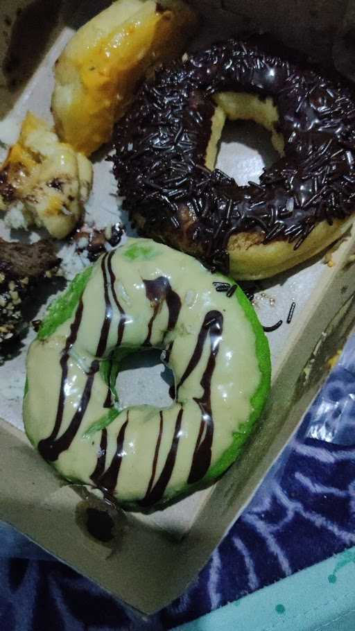 Aichi Donat Pandan 5