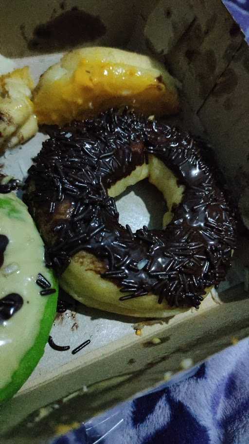 Aichi Donat Pandan 8