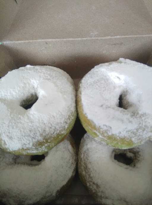 Aichi Donat Pandan 1