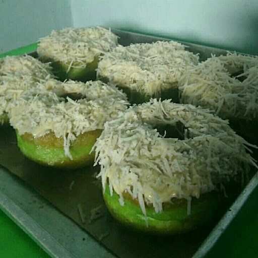 Aichi Donat Pandan 7