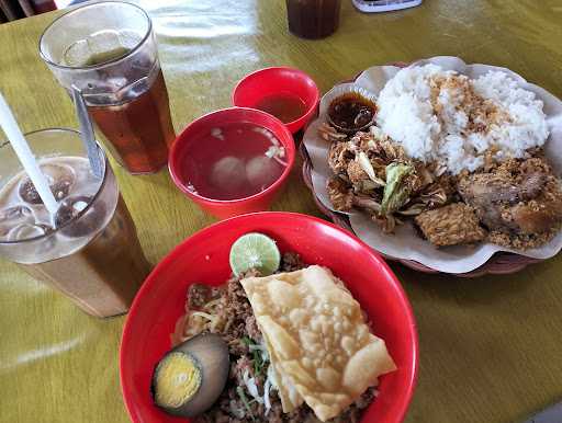 Ayam Geprek Pedas Rumah Makan Xxl Ring Road 10