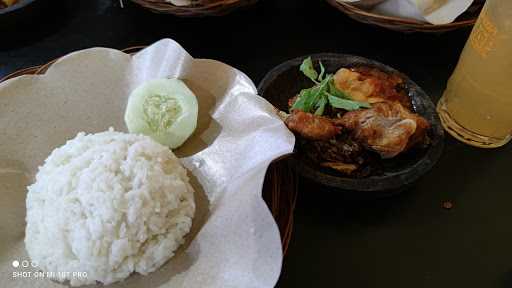 Ayam Penyet Lodoyo 9