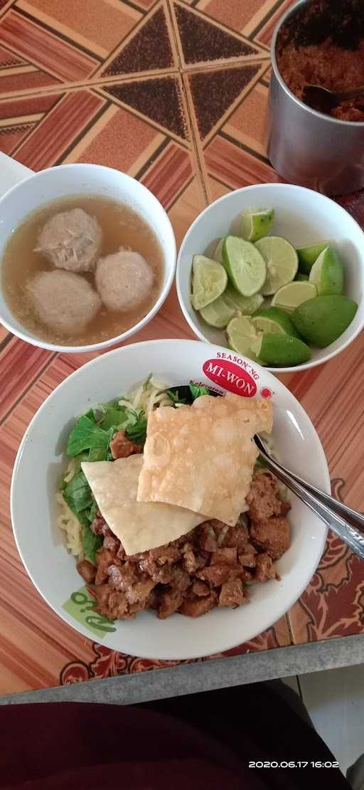 Bakso Hot 7