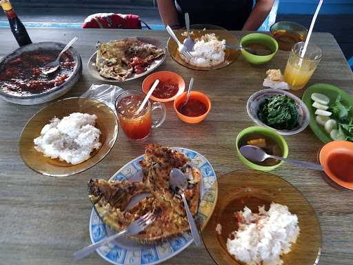 Warung Ikan Bakar Pelangi 2