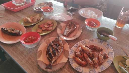 Warung Ikan Bakar Pelangi 5