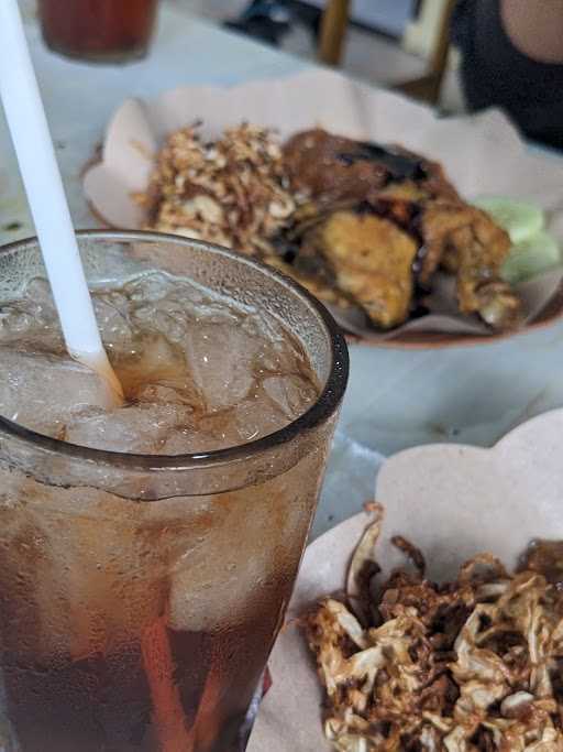 Warung Makan Solo (Kacong Pdam) 1