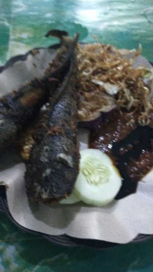 Warung Makan Solo (Kacong Pdam) 3