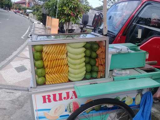 Rujak Manis Pak Yato Gupas 1