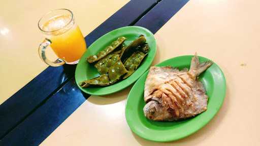 Teluk Bayur Sea Food Restaurant 1