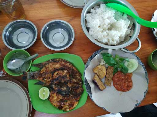 Warung Putri 76 Lamongan 1