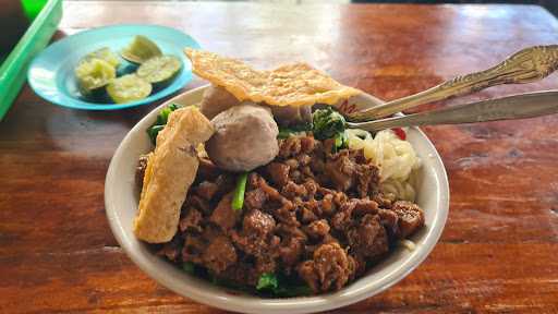 Pangsit Mie Ayam Bakso Solo 3