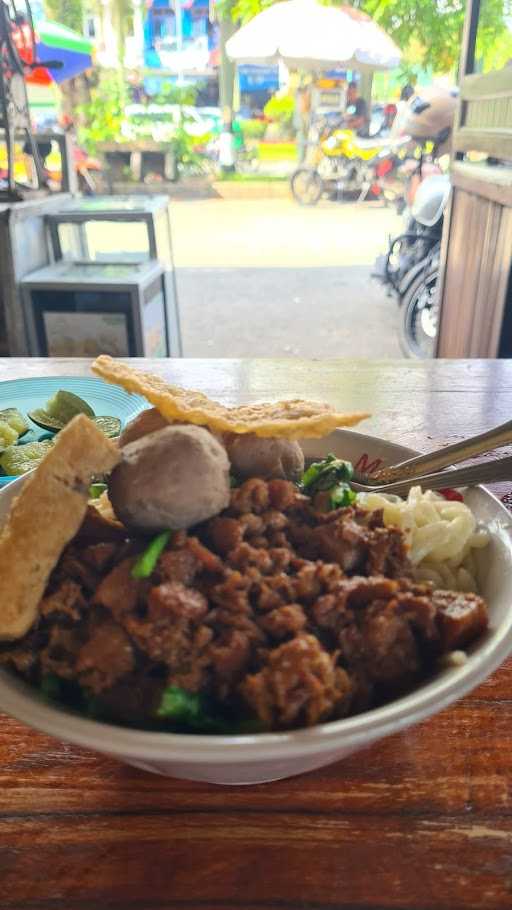 Pangsit Mie Ayam Bakso Solo 4