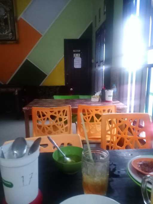 Warung Yovin 3