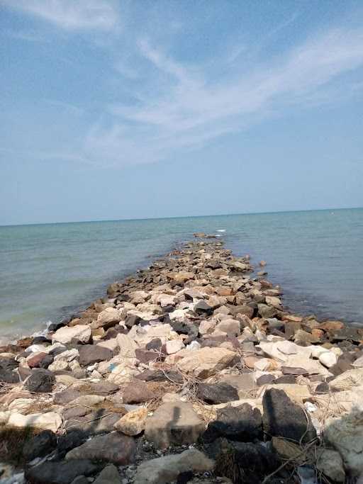 Pantai Balongan Kesambi 1