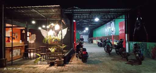 Abimanyu Car Wash & Cafe 5