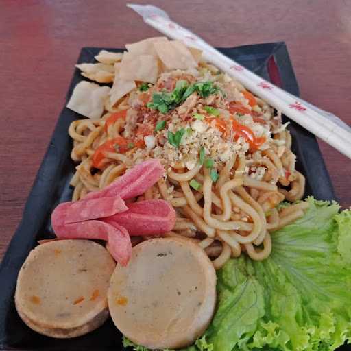 Kedai Mie Gobyos 10