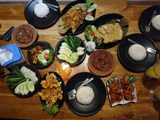 Sejedewe Cafe & Resto 1