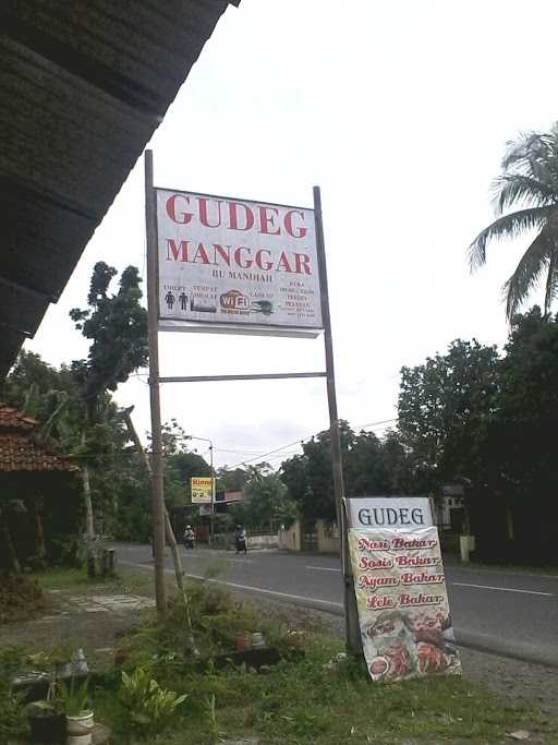 Gudeg Manggar Bu Mandiah 4