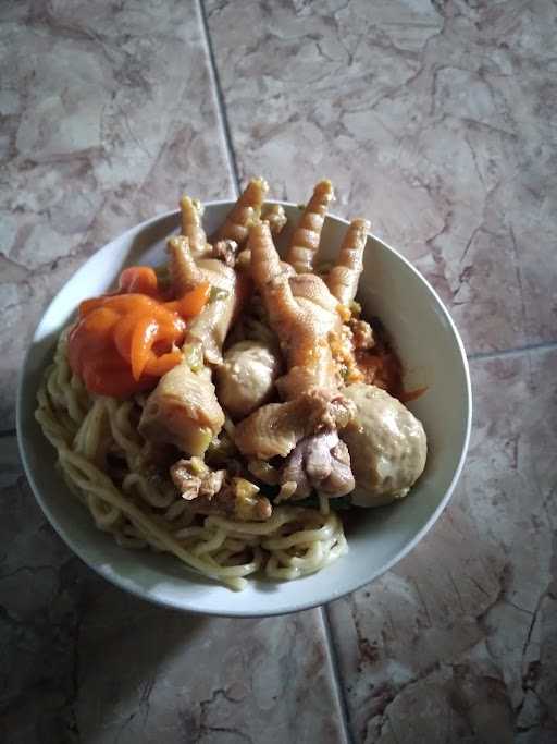 Mie Ayam & Bakso Jumbo Kitoti 8