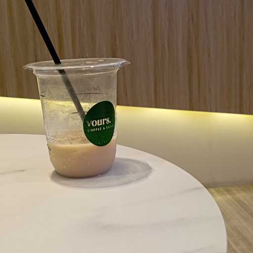 Vours. Coffee & Eatery Bandung 3