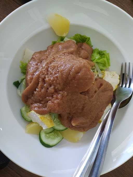 Gado-Gado Batununggal 9