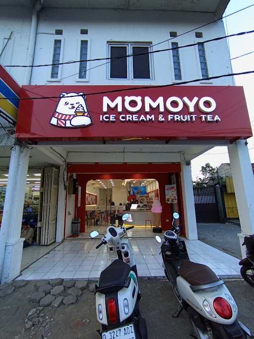 Momoyo Marga Cinta 3