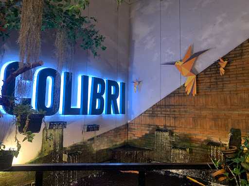 Colibri Cafe & Bakery 1