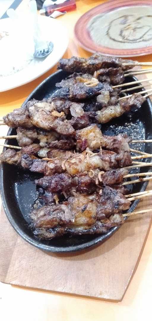 Kedai Sate Abah Budi 9