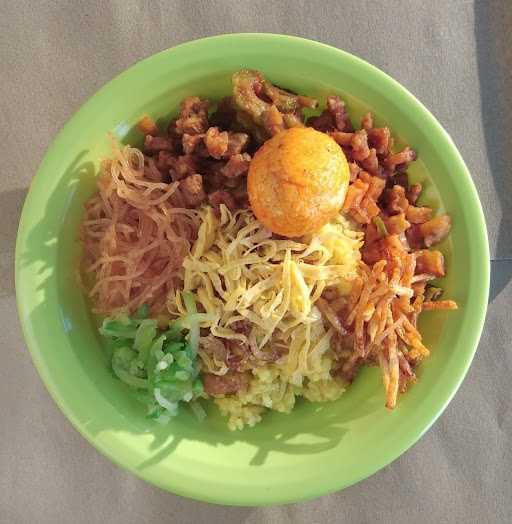 Nasi Kuning Mania 4