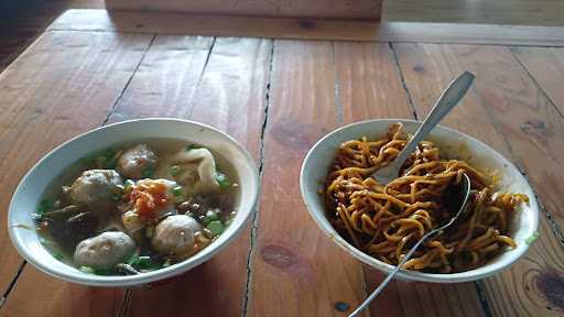 Rumah Makan Baso Sapi Panghegar 6