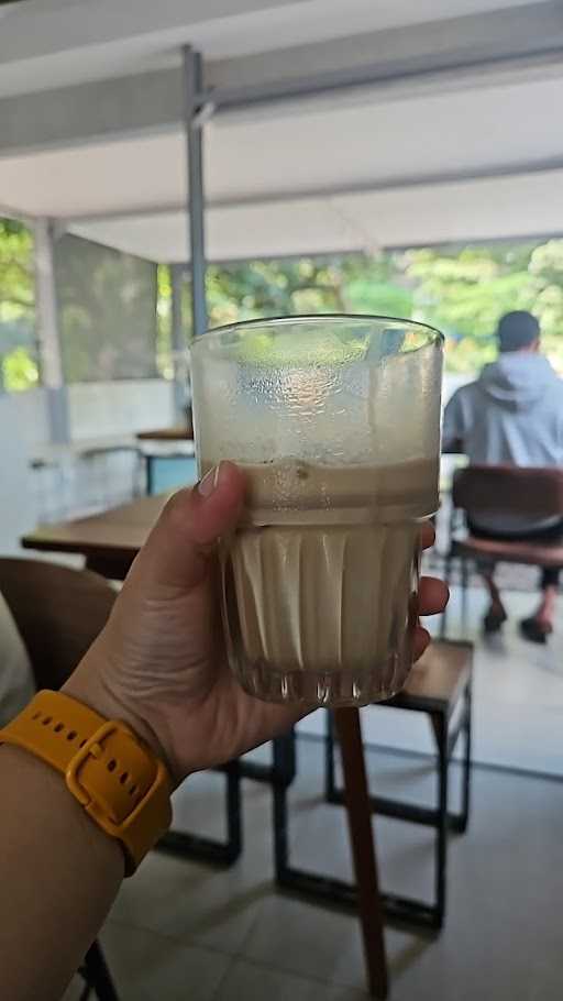 Flatwhite Coffee Bandung 4