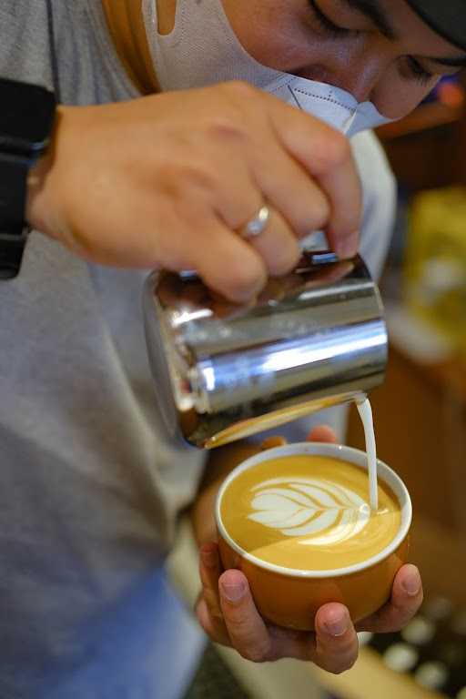 Flatwhite Coffee Bandung 8