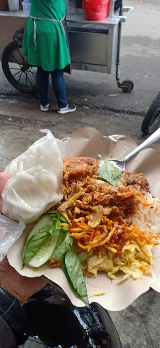 Nasi Kuning Ibu Imas Cihapit 10