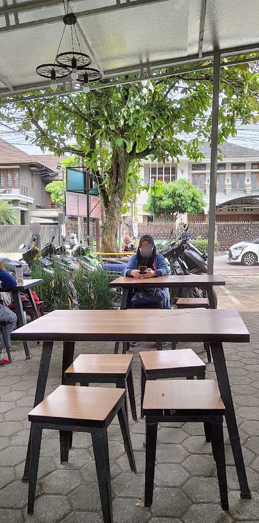 Warung Detuik - Gandapura 8