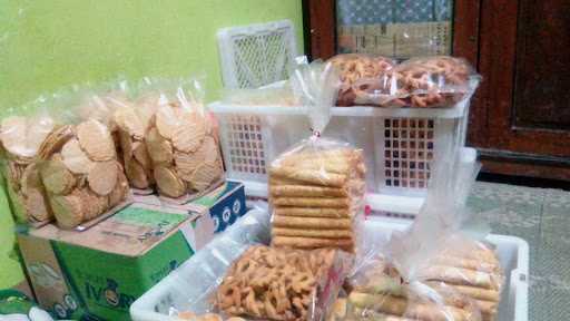 Aneka Snack Rahayu 4