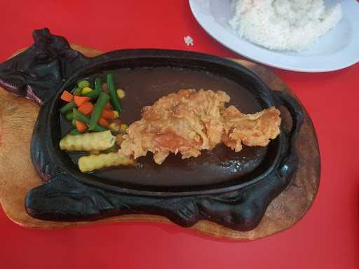 Rocket Chicken Bandungan 6