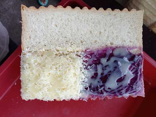 Roti Bakar+Martabak Manis Florisa 5