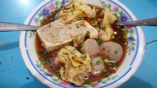 Setia Kawan Bakso 4