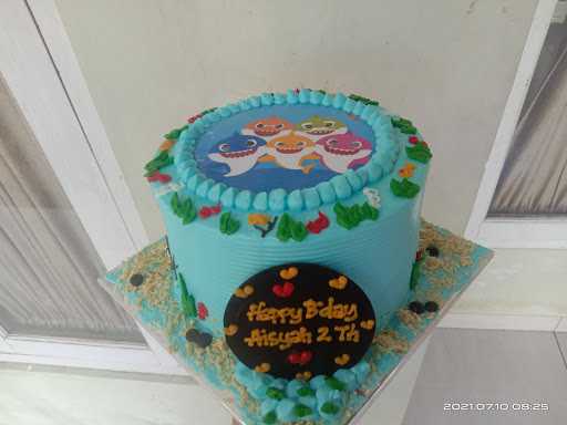 Ayesha Cake 6