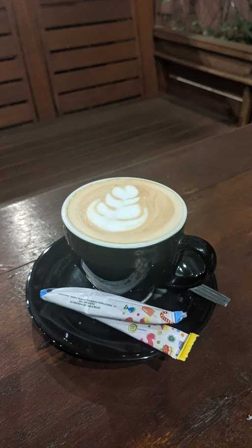 Enjoy Coffee Shop 7