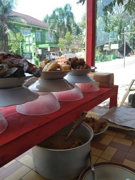 Rumah Makan Padang Bundo Kandung 3